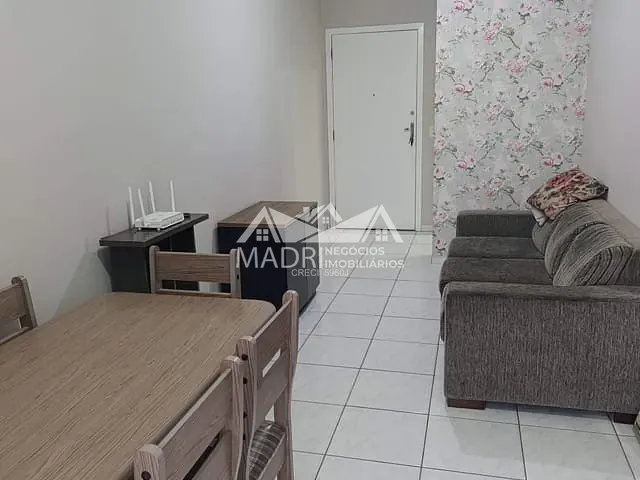 Apartamento 2 quartos e 1 banheiro, à venda, no bairro São Sebastião em Palhoça