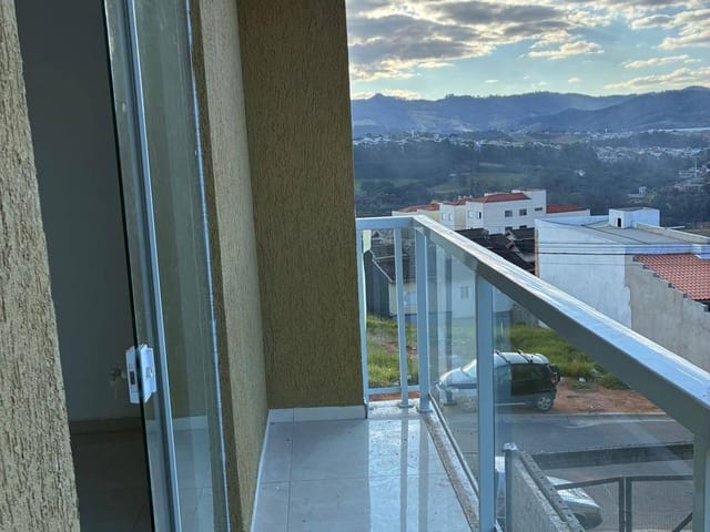 Apartamento 2 quartos e 1 banheiro, à venda, no bairro Vila Garden em Extrema
