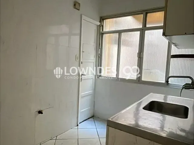Apartamento 3 quartos e 1 banheiro, para alugar, no bairro Flamengo em Rio de Janeiro