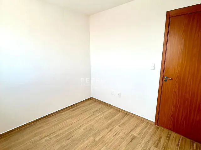 Apartamento com 36m² 2 quartos e 1 banheiro, para alugar, no bairro Vila Palmares em Santo André