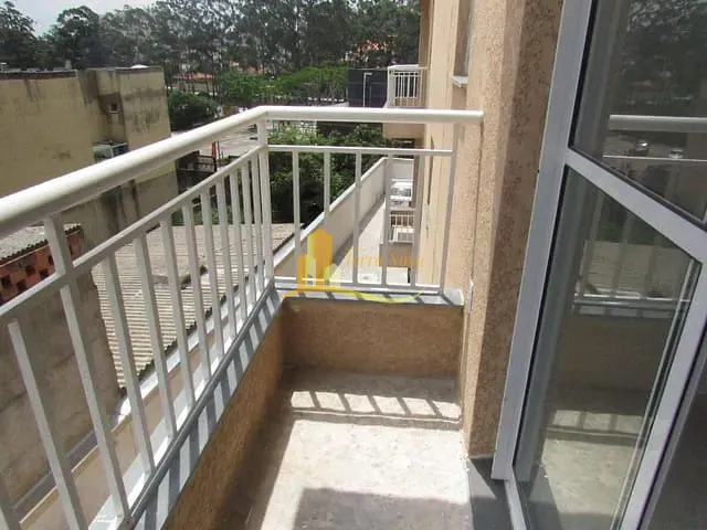 Apartamento com 45m² 2 quartos e 1 banheiro, à venda, no bairro Vila Carmosina em São Paulo