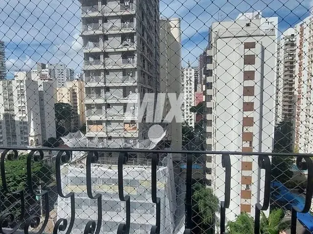 Apartamento 2 quartos e 2 banheiros, à venda, no bairro Moema em São Paulo