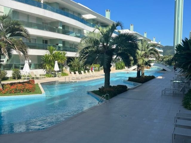 Apartamento com 200m² 3 quartos e 4 banheiros, à venda, no bairro Canasvieiras em Florianópolis