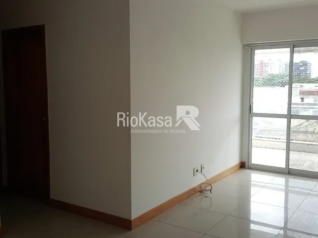 Apartamento 3 quartos e 1 banheiro, à venda, no bairro Recreio dos Bandeirantes em Rio de Janeiro