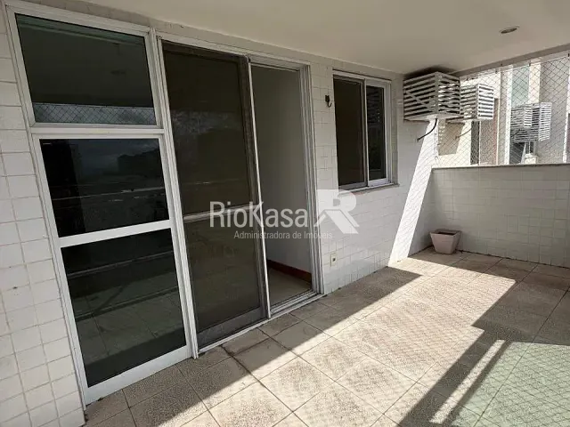 Apartamento 3 quartos e 1 banheiro, à venda, no bairro Recreio dos Bandeirantes em Rio de Janeiro