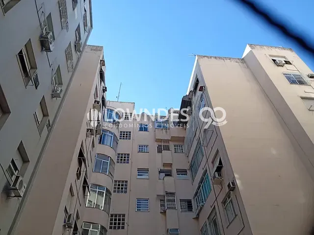 Apartamento com 68m² 2 quartos e 1 banheiro, à venda, no bairro Copacabana em Rio de Janeiro