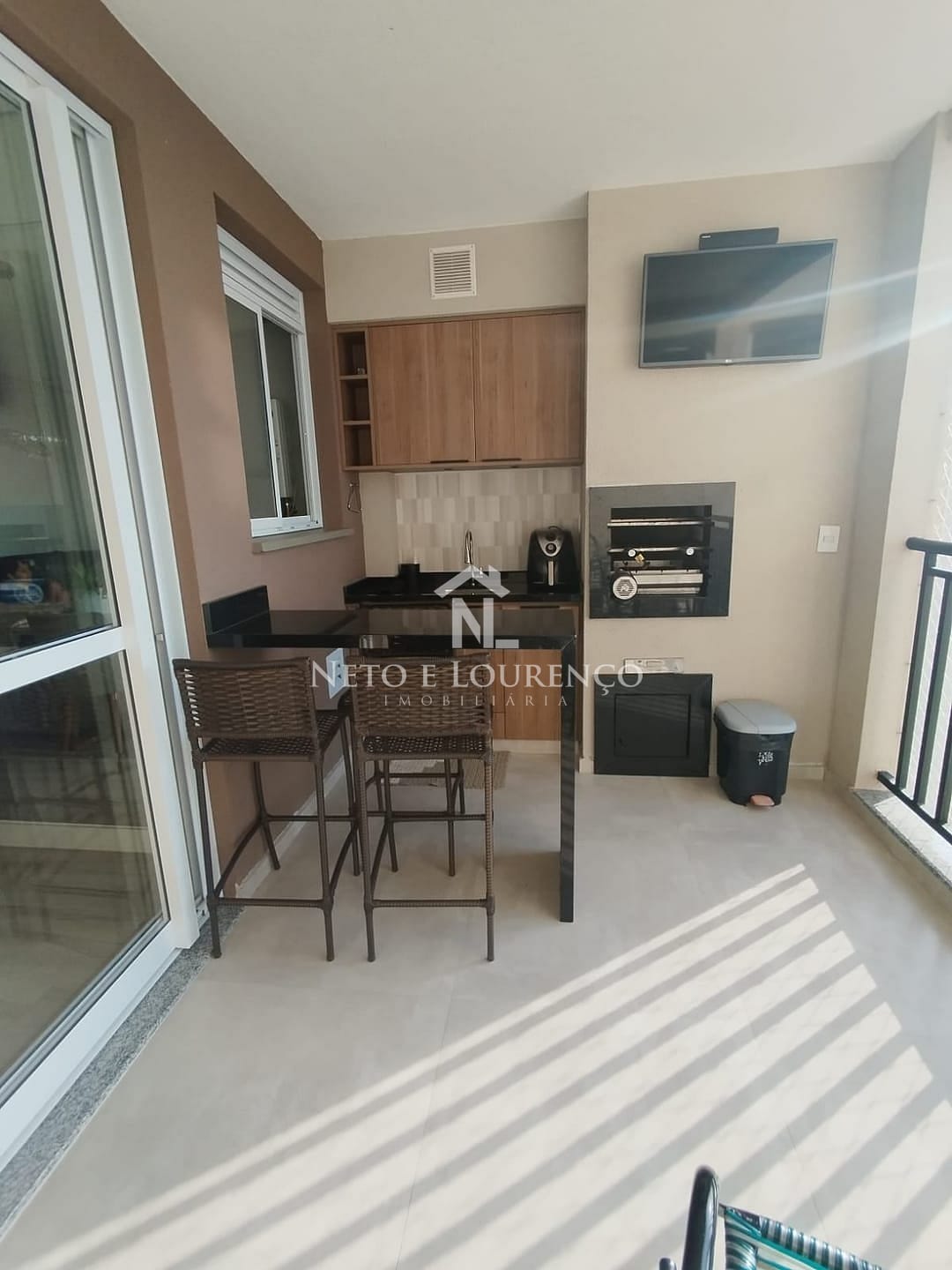 Apartamento à venda com 3 quartos, 98m² - Foto 4
