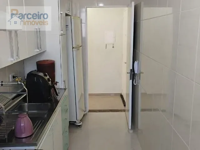 Apartamento com 57m² 2 quartos e 1 banheiro, à venda, no bairro Vila Carmosina em São Paulo