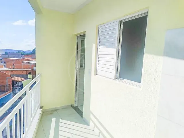 Apartamento 2 quartos e 1 banheiro, para alugar, no bairro Jardim das Imbuias em São Paulo