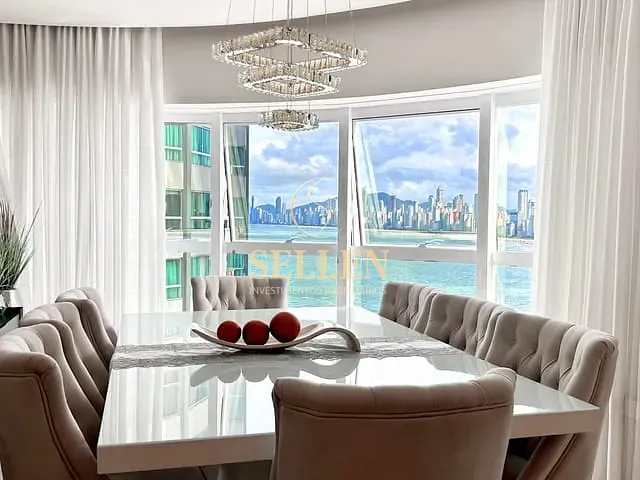 Apartamento com 234m² 3 quartos e 4 banheiros, à venda, no bairro Pioneiros em Balneário Camboriú