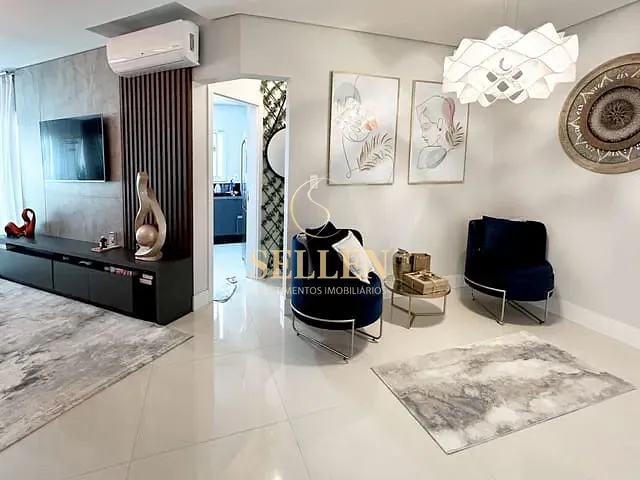 Apartamento com 234m² 3 quartos e 4 banheiros, à venda, no bairro Pioneiros em Balneário Camboriú