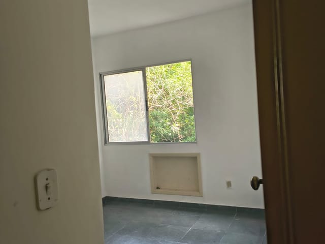 Apartamento com 58m² 2 quartos e 1 banheiro, à venda, no bairro Guaratiba em Rio de Janeiro