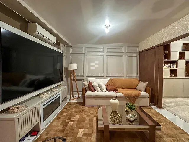 Apartamento 3 quartos e 3 banheiros, à venda, no bairro Meia Praia em Itapema