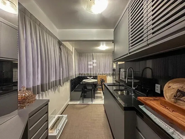 Apartamento 3 quartos e 3 banheiros, à venda, no bairro Meia Praia em Itapema