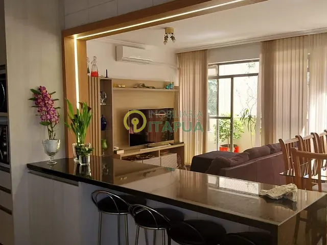 Apartamento 4 quartos e 3 banheiros, à venda, no bairro Centro em Londrina