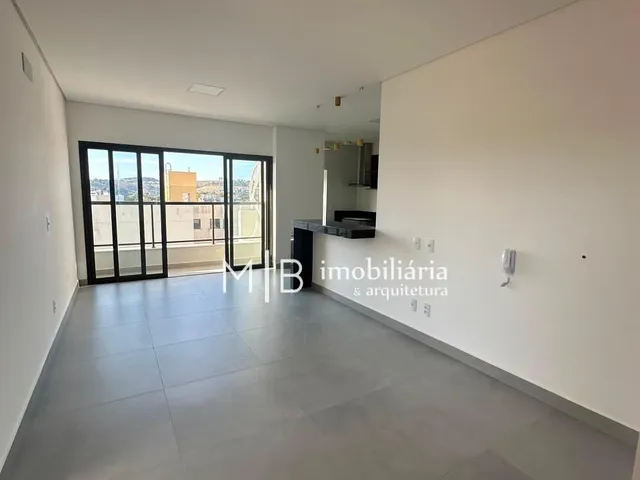 Apartamento com 138m² 2 quartos e 2 banheiros, para alugar, no bairro Centro em Lavras