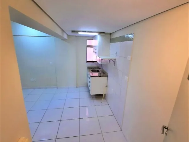 Apartamento com 10m² 1 quarto e 1 banheiro, à venda, no bairro Centro em Londrina