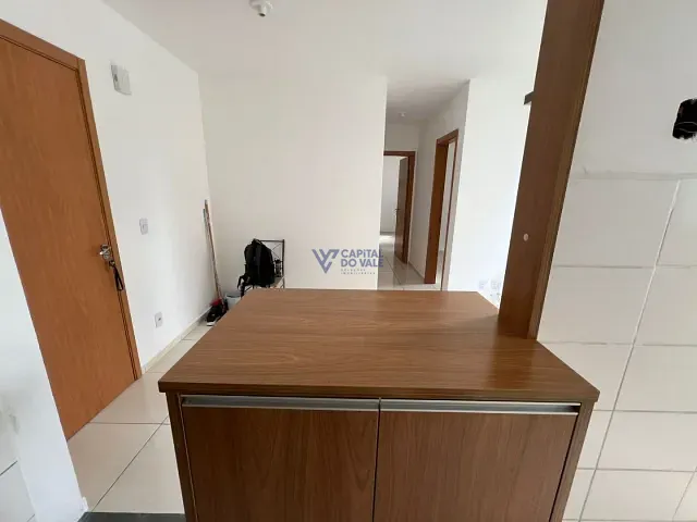 Apartamento 2 quartos e 2 banheiros, para alugar, no bairro Jardim das Indústrias em São José dos Campos