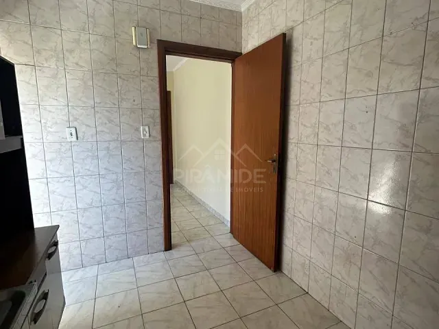 Apartamento 2 quartos e 1 banheiro, para alugar, no bairro São José em Poços de Caldas