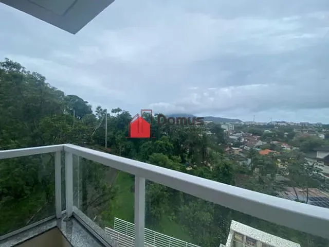 Apartamento à venda, no bairro Vivamar em Ubatuba