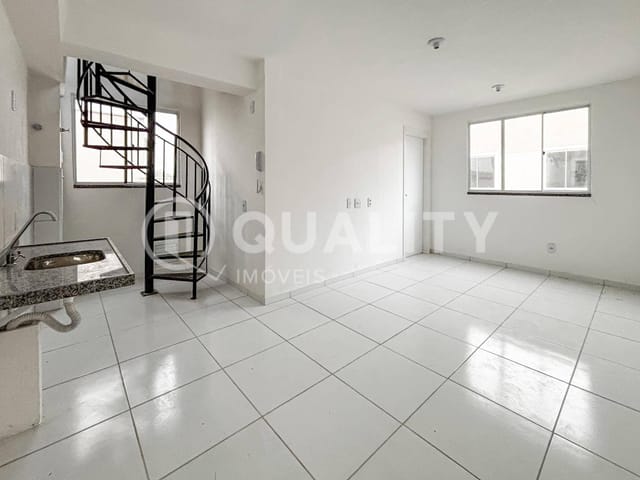 Apartamento 2 quartos e 1 banheiro, para alugar, no bairro Padre Julio Maria em Caucaia