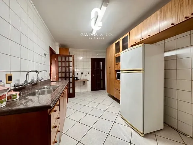 Apartamento 3 quartos e 3 banheiros, à venda, no bairro Vila Capivari em Campos do Jordão