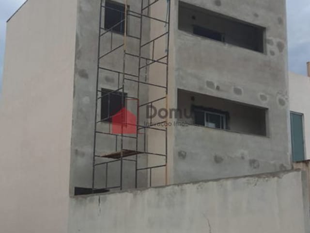 Apartamento à venda, no bairro Loteamento Residencial e Comercial Flamboyant em Pindamonhangaba