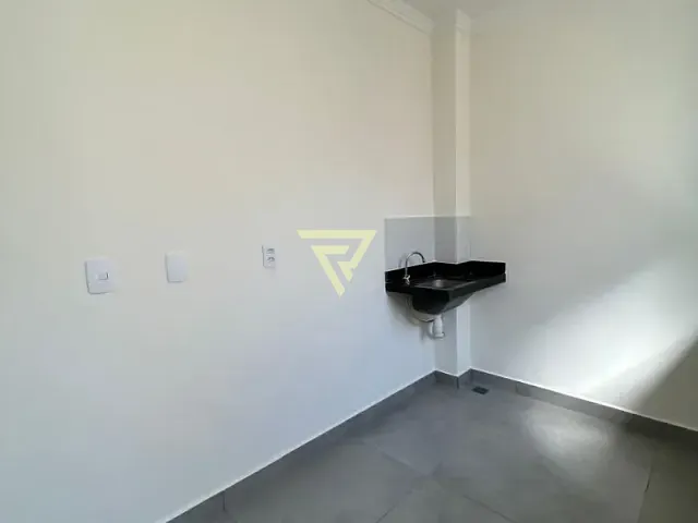 Apartamento 2 quartos e 1 banheiro, à venda, no bairro Jardim Ouro Branco em Ribeirão Preto