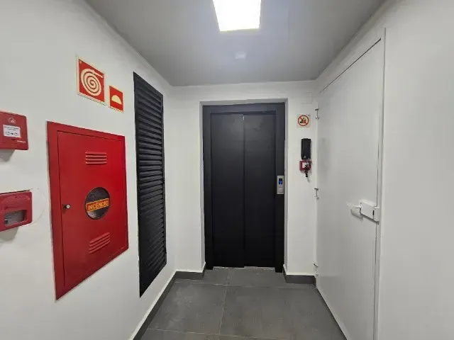 Foto do Apartamento - Excelente apartamento com elevador, 2 dormitórios e 1 suíte, no bairro Cidade Industrial à venda, por apenas R$397.500,00 | IMOBILIÁRIA TRIHOUSES
