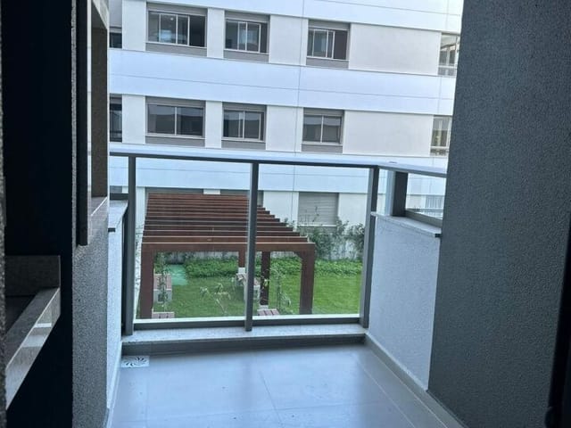Apartamento com 91m² 2 quartos e 1 banheiro, à venda, no bairro Cacupé em Florianópolis