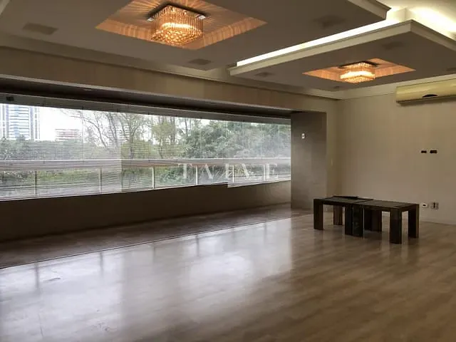Apartamento com 240m² 3 quartos e 3 banheiros, à venda, no bairro Jardim Londrilar em Londrina