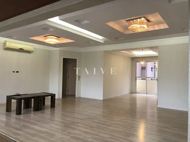 Apartamento com 240m² 3 quartos e 3 banheiros, à venda, no bairro Jardim Londrilar em Londrina