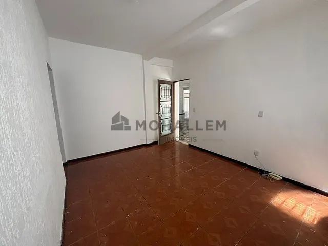 Apartamento 2 quartos e 1 banheiro, para alugar, no bairro Centro em Itajubá