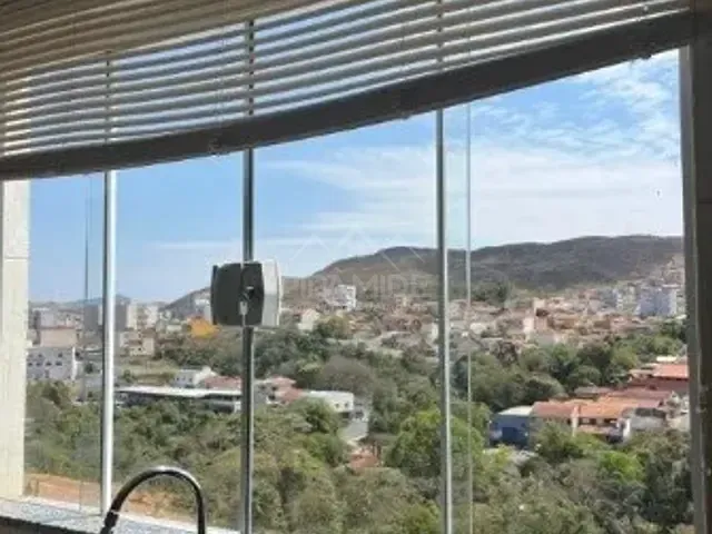 Apartamento 3 quartos e 1 banheiro, à venda, no bairro Jardim das Azaléias em Poços de Caldas