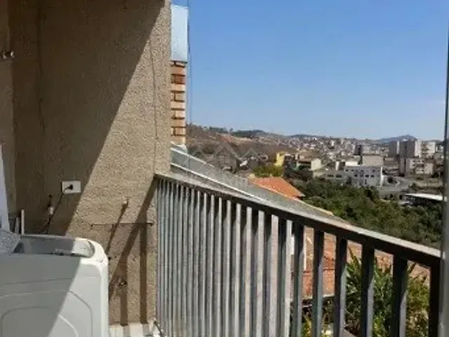 Apartamento 3 quartos e 1 banheiro, à venda, no bairro Jardim das Azaléias em Poços de Caldas
