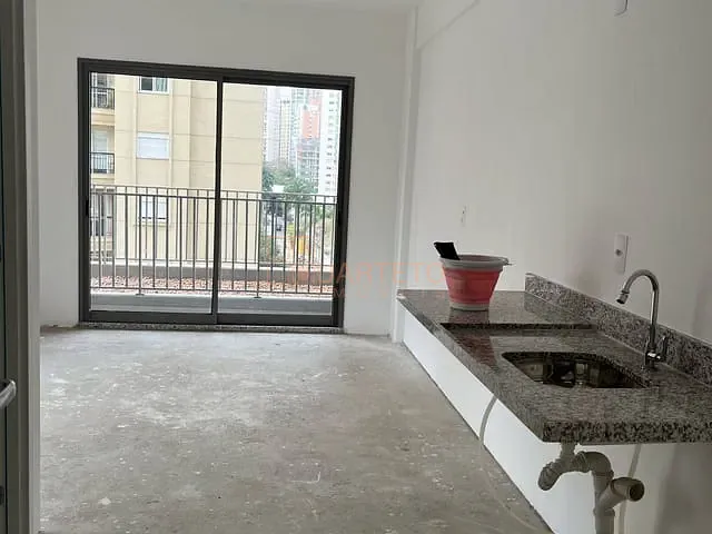 Apartamento 1 quarto e 1 banheiro, à venda, no bairro Vila Nova Conceição em São Paulo