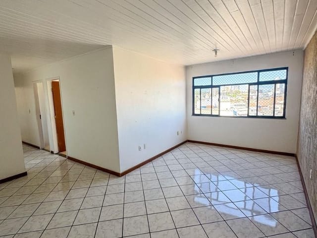 Apartamento 3 quartos e 2 banheiros, à venda, no bairro Centro em Macaé
