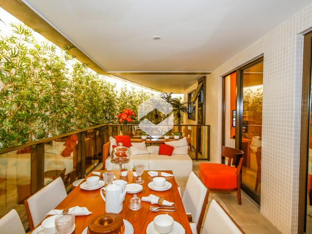 Apartamento com 160m² 4 quartos e 5 banheiros, à venda, no bairro Barra da Tijuca em Rio de Janeiro