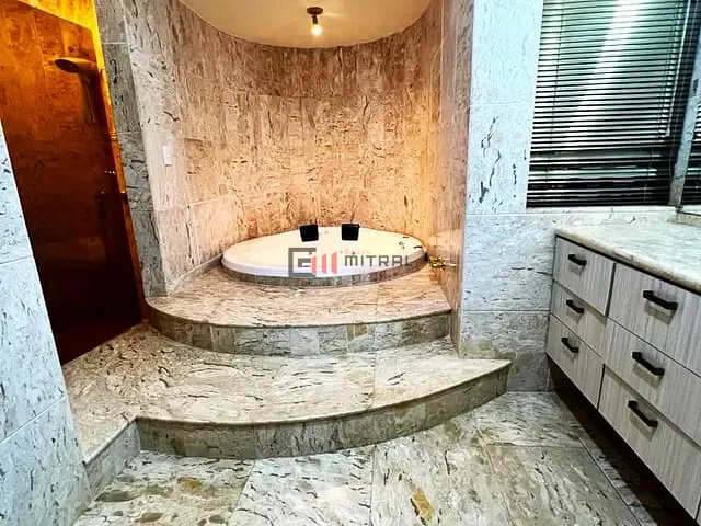 Apartamento 4 quartos e 7 banheiros, à venda, no bairro Centro em Londrina