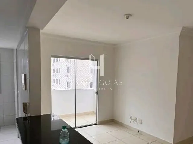 Apartamento 2 quartos e 2 banheiros, à venda, no bairro Setor Cândida de Morais em Rua CM1