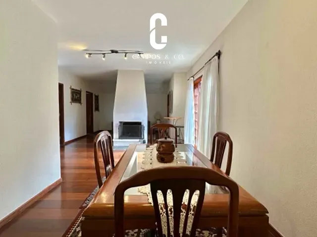 Apartamento 4 quartos e 3 banheiros, à venda, no bairro Vila Floresta em Campos do Jordão