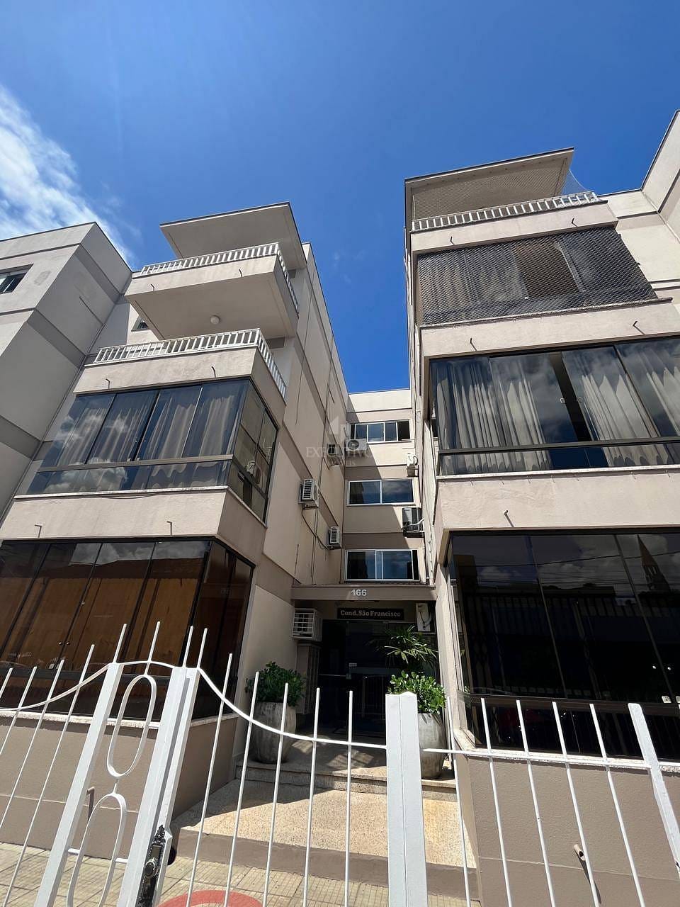 Apartamento, 3 quartos, 100 m² - Foto 1