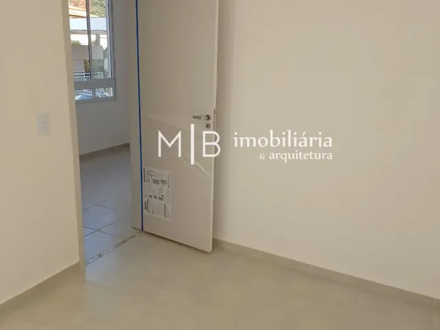 Apartamento 2 quartos e 1 banheiro, para alugar, no bairro Residencial Nova Era em Lavras