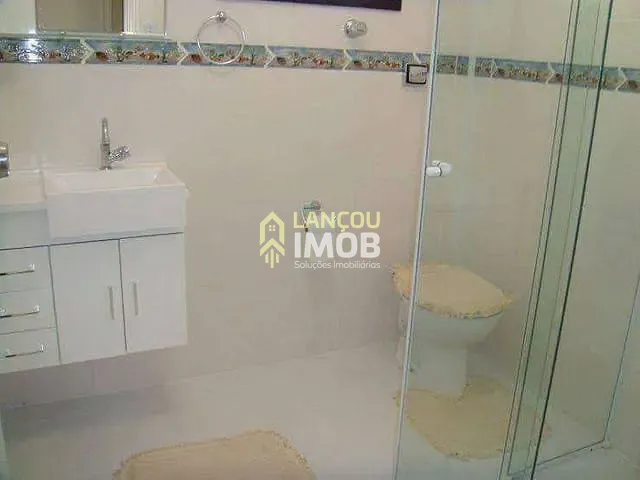 Apartamento com 80m² 2 quartos e 2 banheiros, à venda, no bairro Enseada em Guarujá