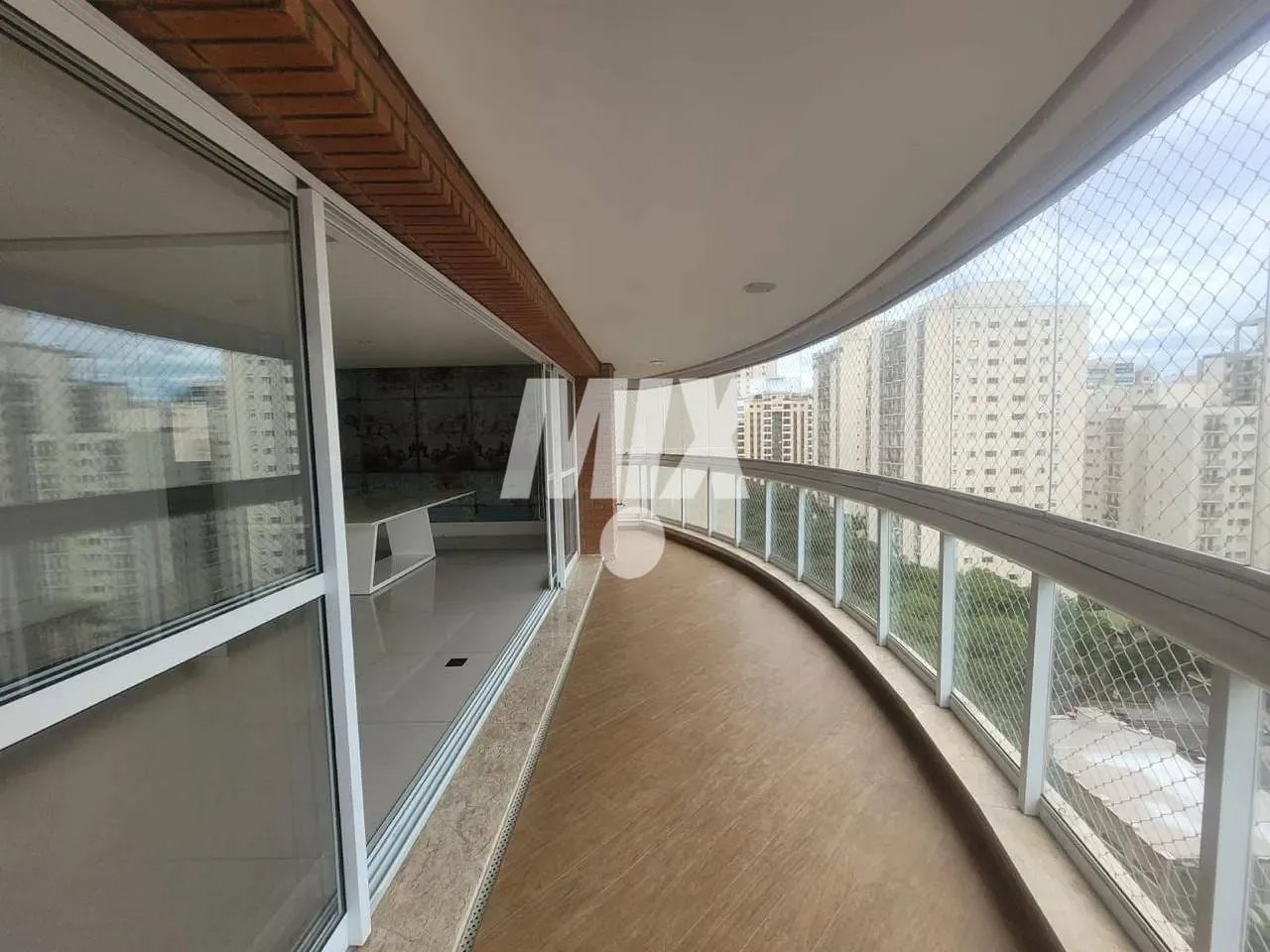 Apartamento, 4 quartos, 209 m² - Foto 2
