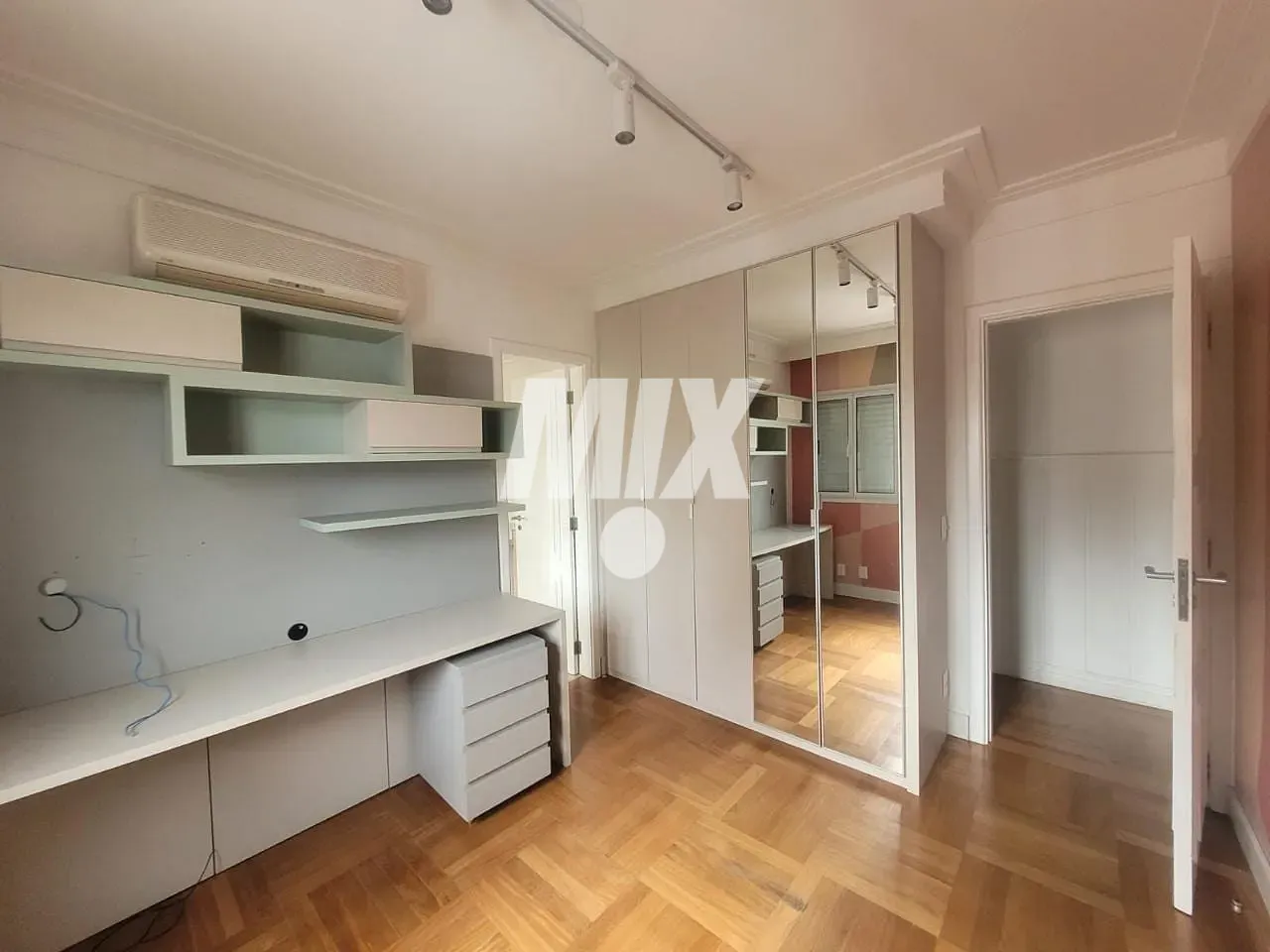 Apartamento, 4 quartos, 209 m² - Foto 11