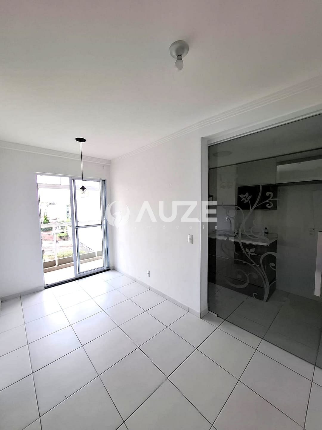 Apartamento à venda com 2 quartos, 44m² - Foto 3