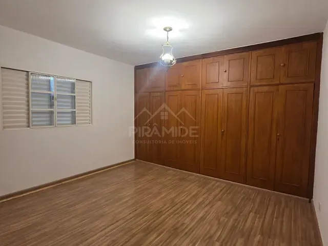 Apartamento 2 quartos e 1 banheiro, para alugar, no bairro Centro em Poços de Caldas