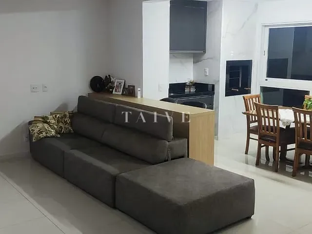 Apartamento com 239m² 3 quartos e 3 banheiros, à venda, no bairro Gleba Fazenda Palhano em Londrina