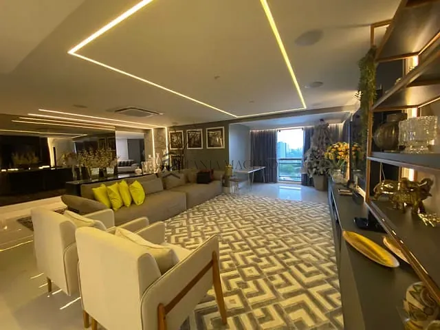 Apartamento com 309m² 4 quartos e 5 banheiros, à venda, no bairro Parnamirim em Recife